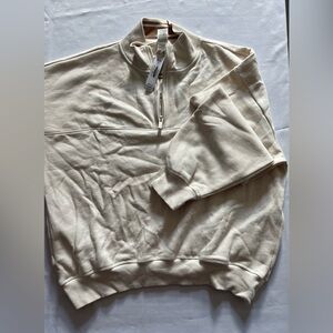 New Victoria’s Secret Pink Pullover  (M) Logo NWT plus a free gift